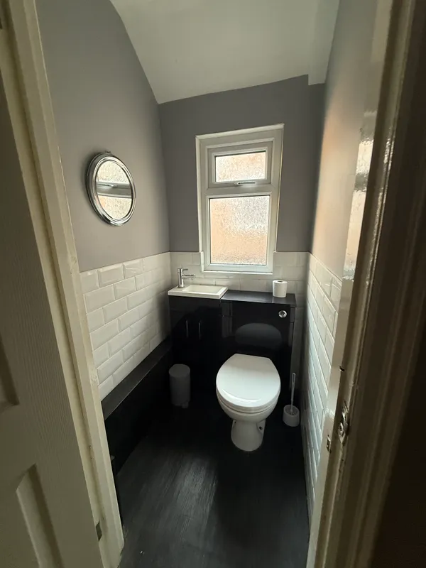 Albert Grove: 6 Bedroom Student House NG7 1PA - Image 12